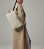 Quadra_qd271_natural-stone_lifestyle_5371_cropped-product_medium