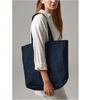 Westfordmill_w125_french-navy_lifestyle_30091_cropped-product_medium_szerkesztve_rajzt%c3%a1bla_1