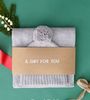 B401_knitted_scarf___beanie_gift_set_-_instagram_posts_4x5_2-product_medium